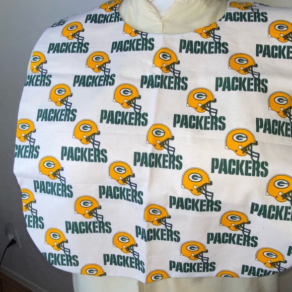 Adult NFL team bib with matching face mask. - Picture 1 of 3